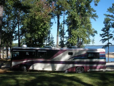 1997 Foretravel U320 in Florida