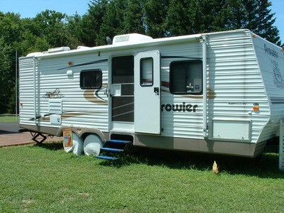 2004 Fleetwood Prowler 27FQS