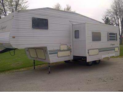 2001 24� Gulf Stream Conquest w/slide