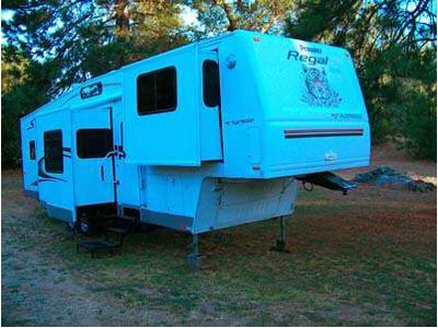 2005 37.6� Fleetwood Prowler Regal Editi