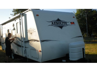 Aerolite Travel Trailer 21QS 2005 $7,800
