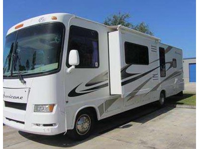 2008 31� Four Winds Hurricane 31H w/2 sl