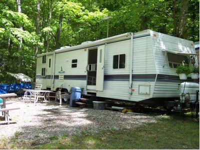 1999 Fleetwood Mallard 37  $13,200