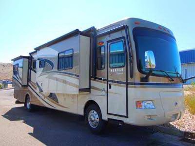 2011 40� Monaco Cayman w/4 slides