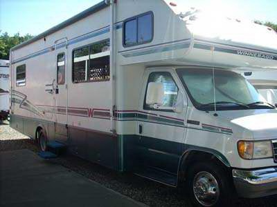 1997 30.10� Winnebago Minnie Winnie
