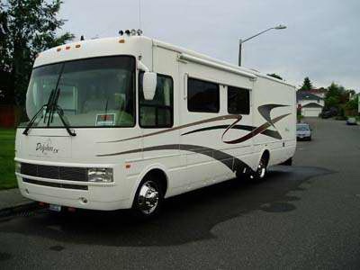 2003 36� National Dolphin w/2 slides