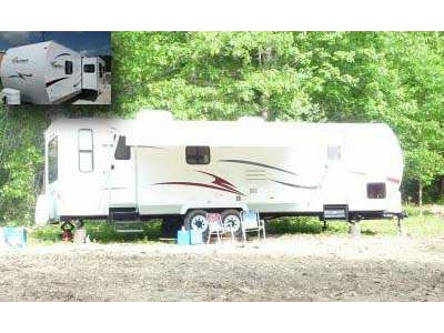 2009 33� Coachmen Spirit of America w/sl