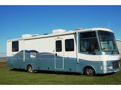 1998 Fleetwood Southwind 32V in Iowa