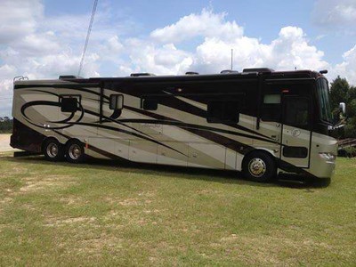 2011 44� Tiffin Allegro Bus w/4 slides