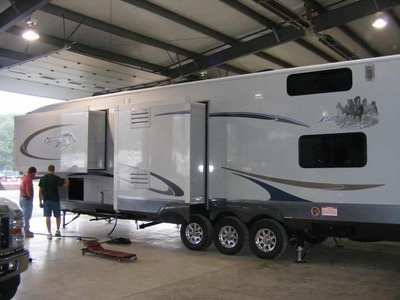 Open Range 396 Rolling Thunder Toyhauler
