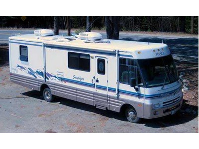 1998 33� Itasca Sunflyer w/1 slides