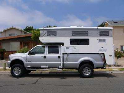 06 Hallmark Cuchara with 06 Ford F350