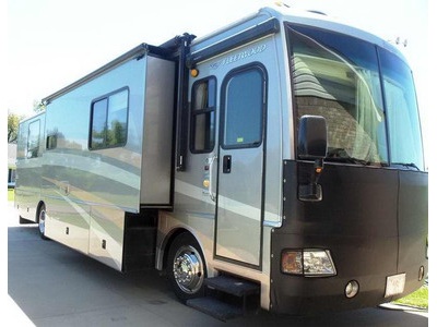 2006 Fleetwood Bounder 38N in Kentucky