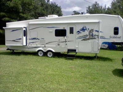 2007 Forest River Wildcat 32QBB 