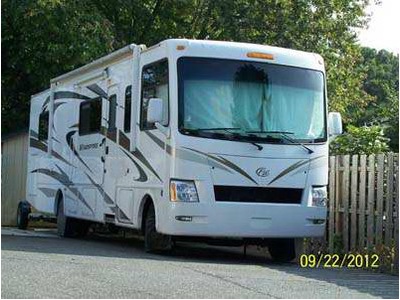 2011 33� Four Winds Windsport w/2 slides