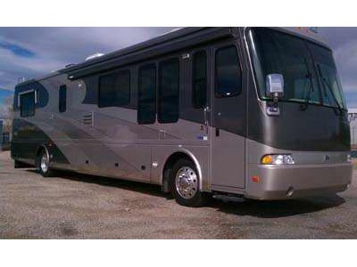 2001 40� Beaver Patriot Thunder w/2 slid