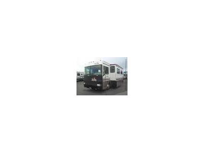2002 Bounder 39Z Diesel Pusher Motorhome