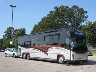 2010 Newell P2000i in Florida
