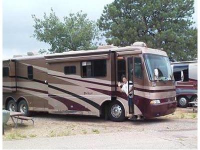 2004 43� Beaver Patriot w/4 slides