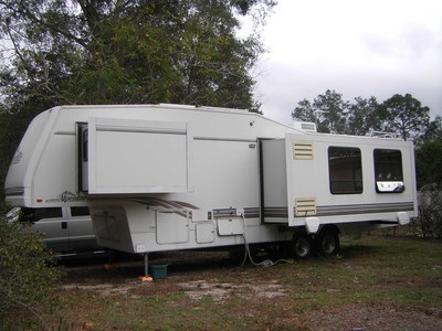 1997 Alpenlite 34 RTL Appletree  $13,500