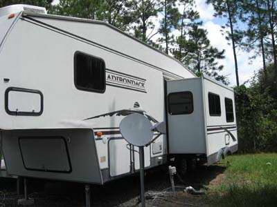 2005 28� Thor Adirondack w/slide