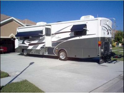 2003 Tiffin Phaeton With Motorcycle Lift
