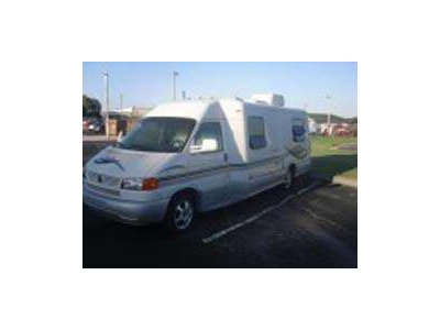 2003 21.8� Winnebago Rialta
