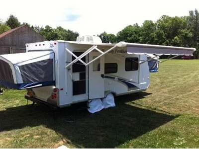 2010 19� Jayco Feather Light Hybrid