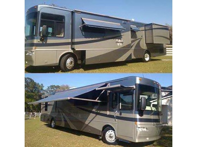 2004 40� Winnebago Journey w/2 slides