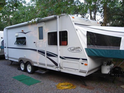 2003 Trail-Lite by R-Vision