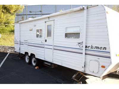 2005 23� Coachmen Spirit of America Limi