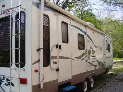 2004 Keystone Montana Mountaineer 315 RL