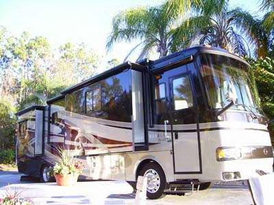 2009 39� Monaco Knight w/4 slides