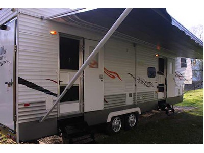 Toy Hauler 2007 Salem Le Sport 32SRV