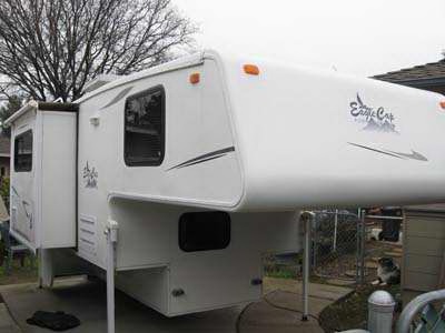 2005 18.5� Eagle Cap  950SS Truck Camper