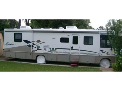 1998 Winnebago Adventurer in Tennessee