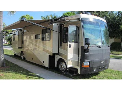 2006 Fleetwood Discovery M-39L.4 Slides 