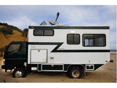 2007 Mitsubishi Fuso Santek Expedition