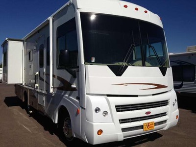 2008 Winnebago Sightseer 26P 