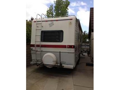 1990 Fleetwood Terry 295R in California