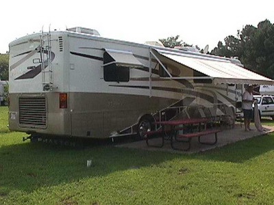 2004 Phaeton Motorhom By Tiffin