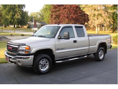2006 GMC SLT 2500 HD Diesel / 2006 HR 34