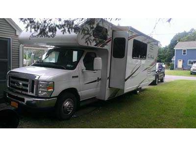 2011 25 Thor Four Winds w/1 slides