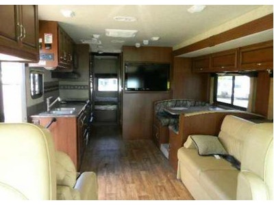 2012 Fleetwood Storm 32V.. Must SELL!!!