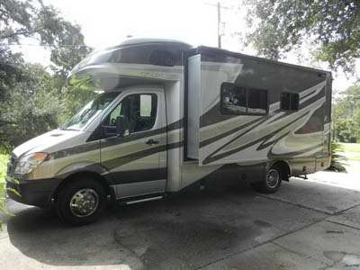 2009 25 Fleetwood Pulse w/slide