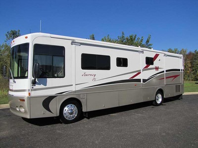 2001 Winnebago Journey DL in Michigan