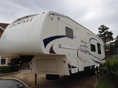2008 Dutchmen Denali in Florida