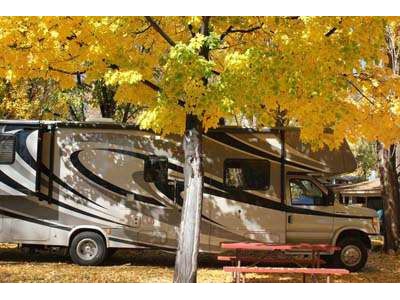 2011 32 Forest River Sunseeker w/2 slid