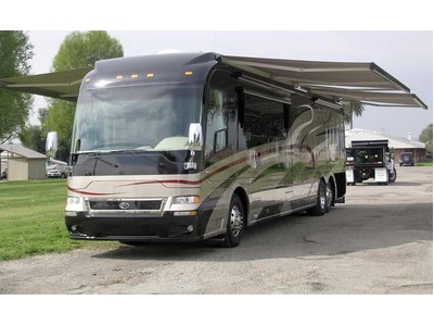 2005 Country Coach Affinity with CAT 525