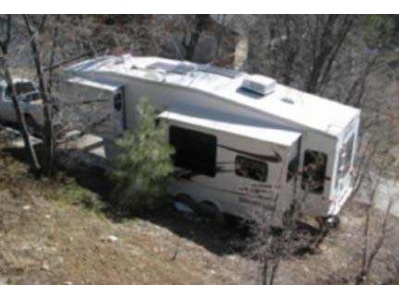 2009 30 Cedar Creek Silverback w/3 slid